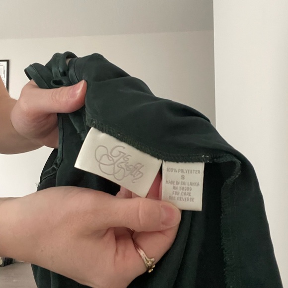 Vintage Satin Green Chemise with Lace Trim - Picture 9 of 9